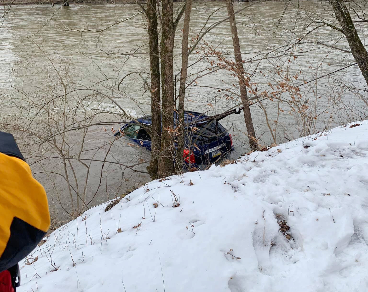SUV Pulled From Warren County Creek After Crash News, Sports, Jobs